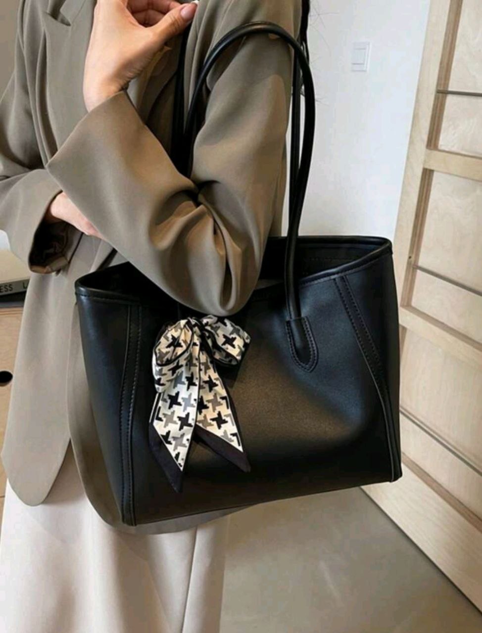 Women's Solid Color Large Capacity Tote Bag, Houndstooth Bow Decor Shoulder Handbag, Casual Commute Handle Bag