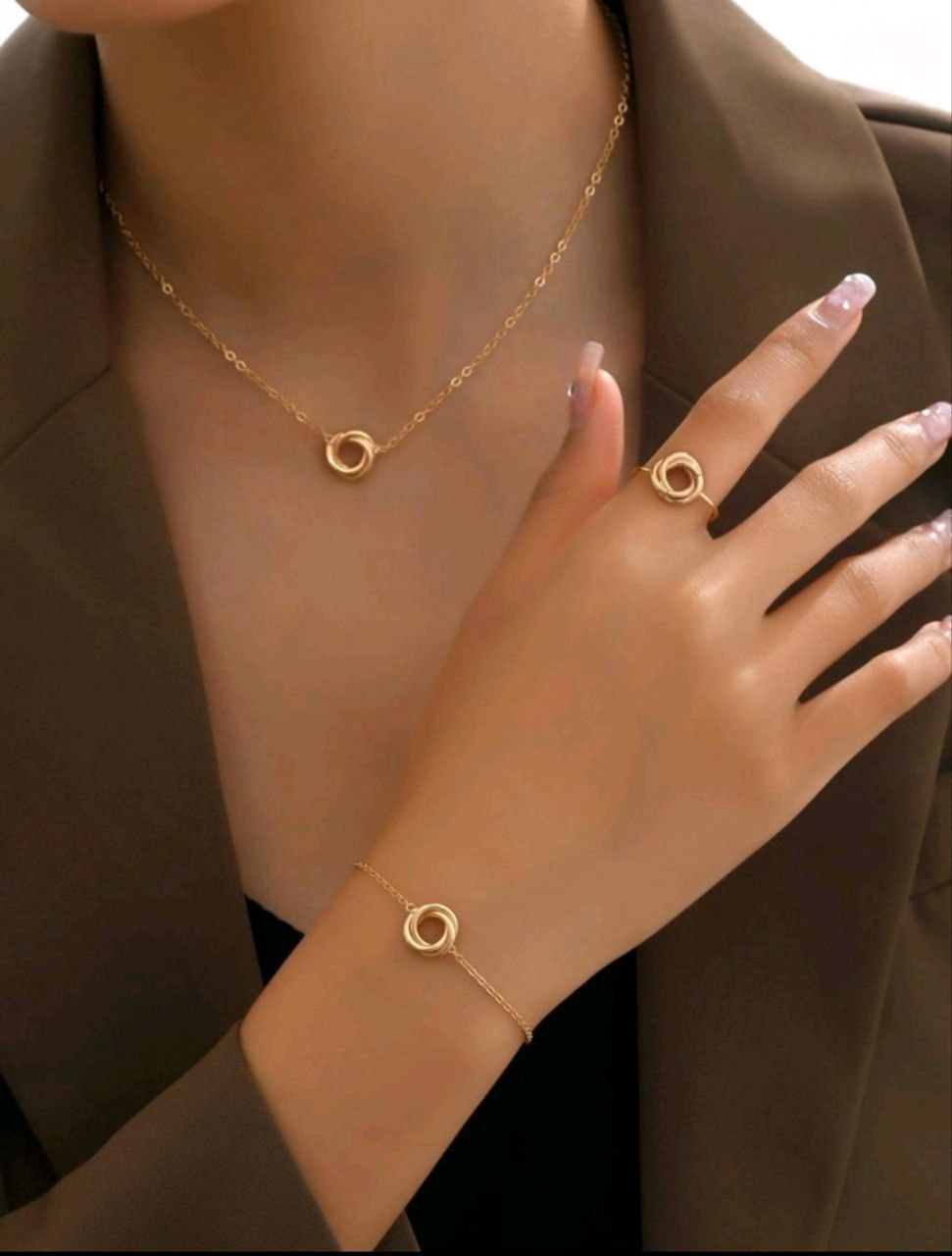 1 Pendant Necklace , 1 Pendant Bracelet , 1 ring