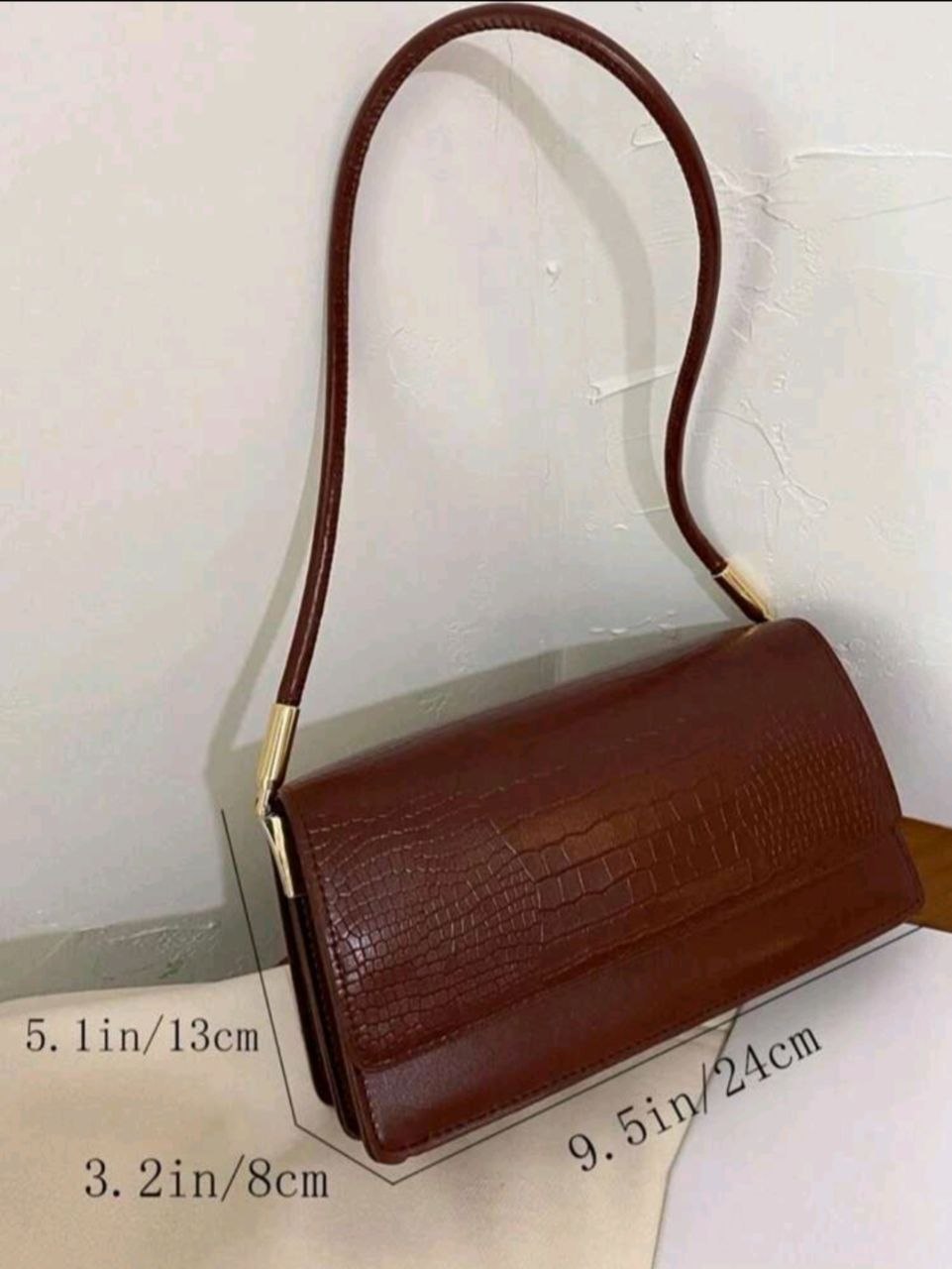 Fashionable Crocodile Embossed Flap Shoulder Bag